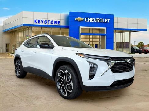 New 2026 Chevrolet Trax RS FWD image 1