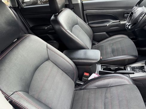 Used 2022 Mitsubishi Outlander Sport SE FWD image 19