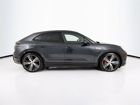 Used 2024 Porsche Macan Turbo Electric image 8