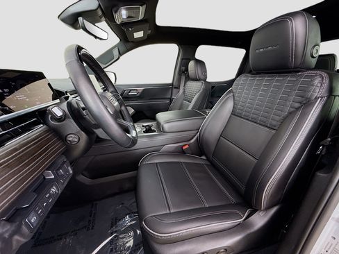 Used 2024 GMC Sierra EV Denali image 22