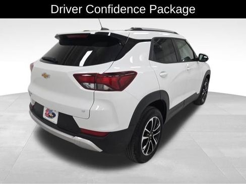 Certified 2024 Chevrolet TrailBlazer LT w/ LT Cold Weather Package image 6