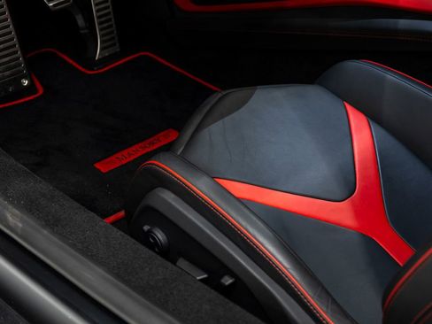 Used 2024 Lamborghini Revuelto image 31