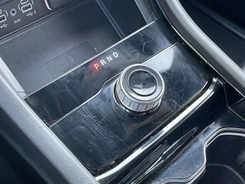 Used 2023 Jeep Grand Cherokee L Laredo image 30