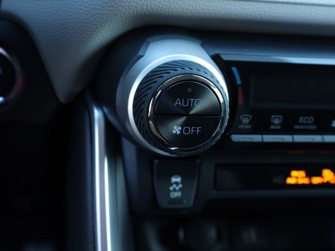 New 2025 Toyota RAV4 XLE image 26