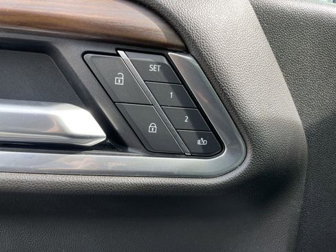 Used 2025 GMC Sierra 1500 SLT image 35