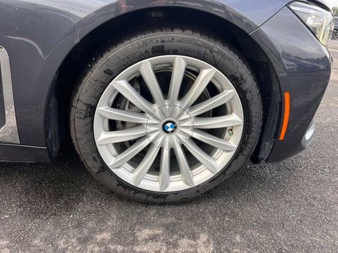 Used 2020 BMW 740i w/ Premium Package RWD image 42