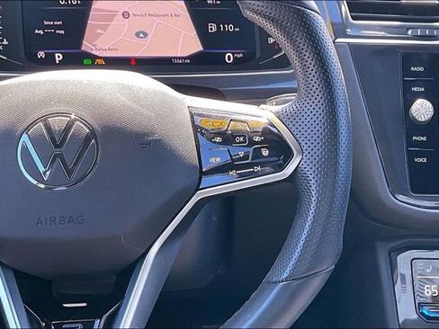 Used 2022 Volkswagen Tiguan SEL R-Line AWD/4WD image 21