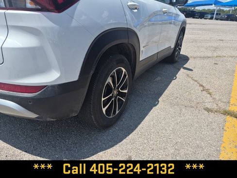 Used 2026 Chevrolet TrailBlazer LT w/ Driver Confidence Package FWD image 12