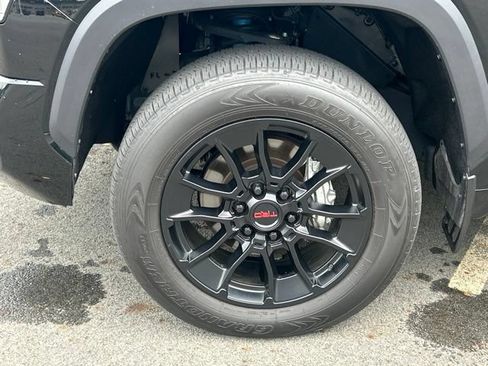 Used 2023 Toyota Tundra Limited w/ TRD Off-Road Package AWD/4WD image 9