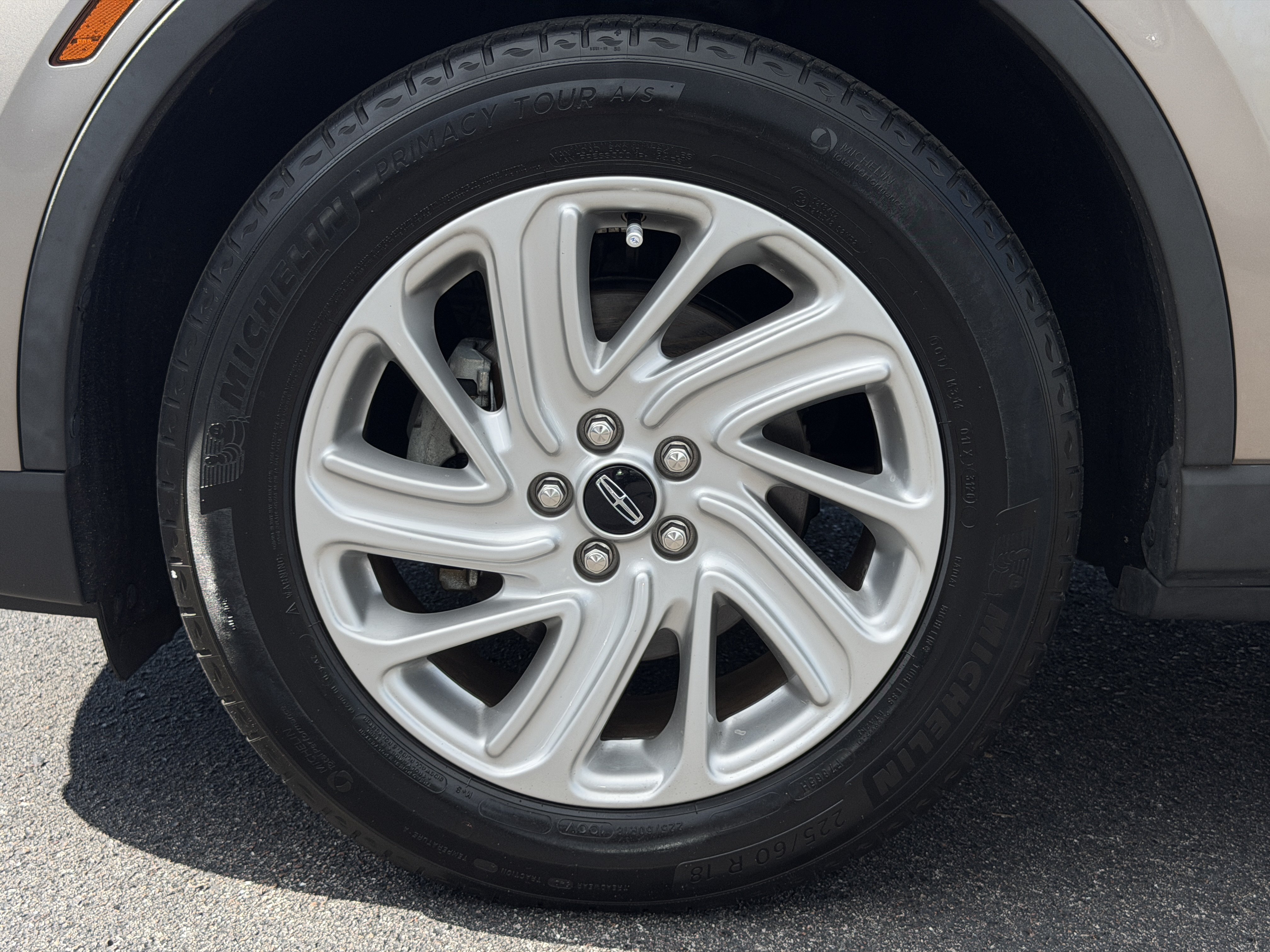 Used 2021 Lincoln Corsair FWD image 33