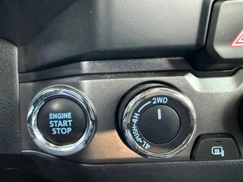 Used 2023 Toyota Tacoma TRD Off-Road w/ Technology Package AWD/4WD image 23