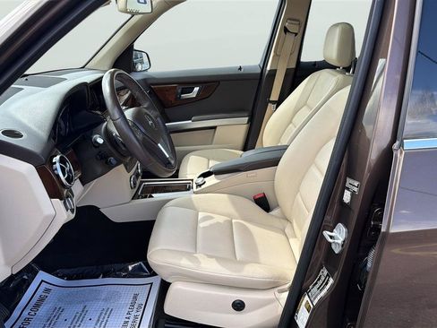Used 2015 Mercedes-Benz GLK 350 4MATIC image 11