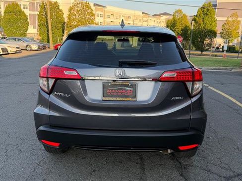 Used 2021 Honda HR-V LX image 9