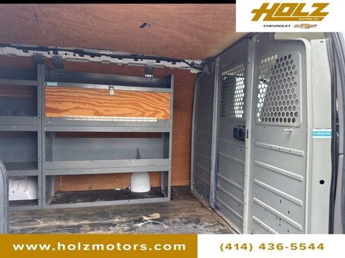 Used 2017 Chevrolet Express 2500 RWD image 8