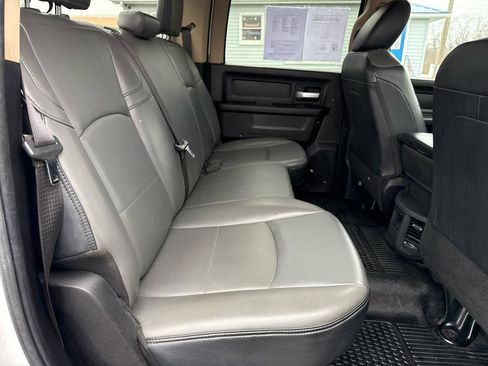 Used 2019 RAM 3500 Tradesman w/ Chrome Appearance Group RWD image 24