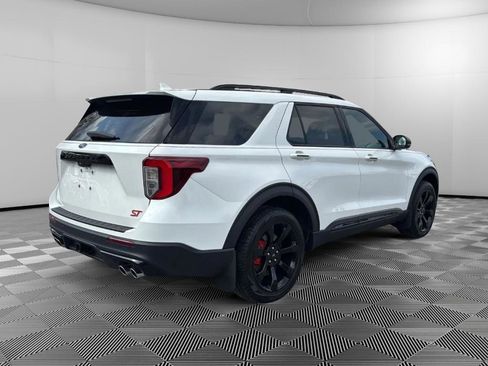 Used 2023 Ford Explorer ST w/ Equipment Group 401A image 4