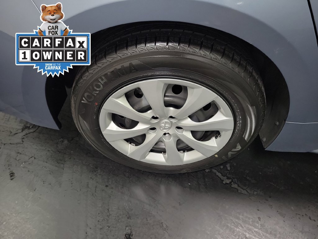 Used 2025 Toyota Corolla LE FWD image 11
