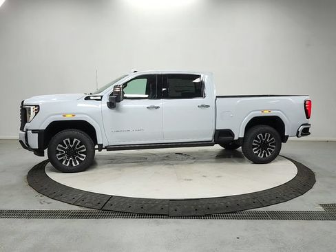New 2026 GMC Sierra 2500 Denali Ultimate AWD/4WD image 4
