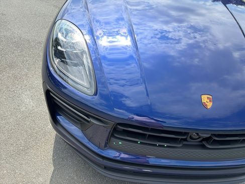 Certified 2025 Porsche Macan Turbo AWD/4WD image 13