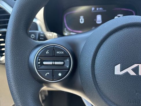 Used 2024 Kia Soul LX w/ Option Group 015 FWD image 20