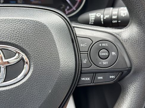 Used 2024 Toyota RAV4 XLE w/ Convenience Package FWD image 22