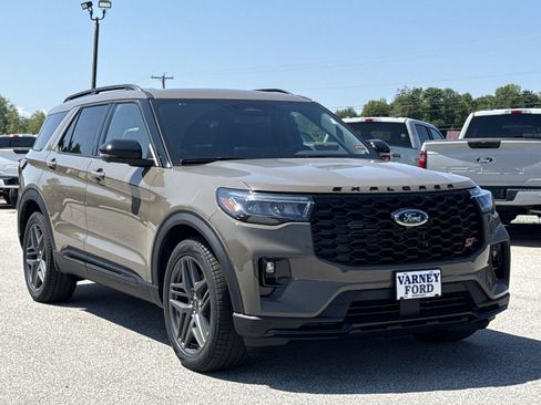 New 2026 Ford Explorer ST w/ Sun And Sound Package AWD/4WD image 3
