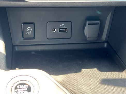 Used 2024 Nissan Sentra S FWD image 25