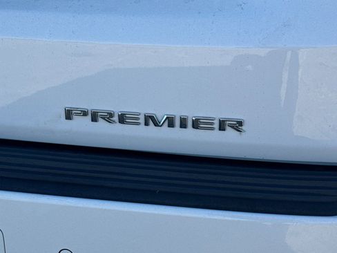 Used 2023 Chevrolet Suburban Premier AWD/4WD image 6