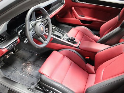 Used 2026 Porsche 911 Carrera 4 GTS image 4