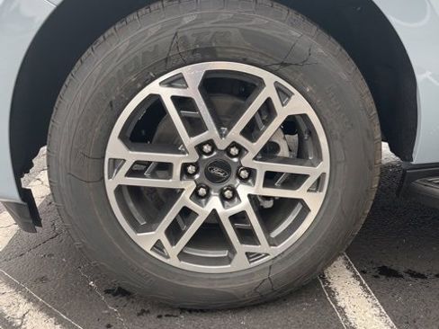 New 2025 Ford Expedition Active image 10