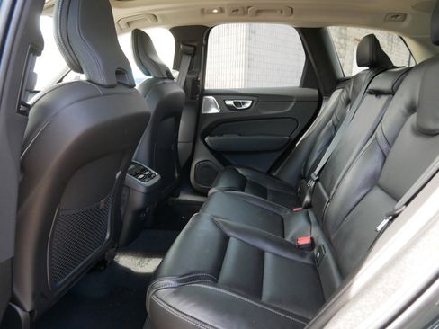 New 2026 Volvo XC60 B5 Ultra w/ Climate Package AWD/4WD image 6
