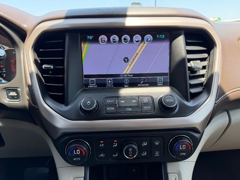 Used 2017 GMC Acadia Denali w/ Technology Package FWD image 19