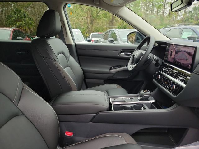 New 2026 Nissan Pathfinder SL FWD image 33