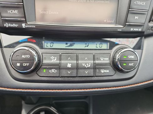 Used 2018 Toyota RAV4 SE w/ Power Extra Value Package FWD image 18