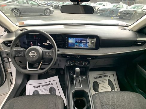 Used 2025 Nissan Kicks SV FWD image 23