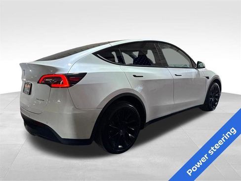 Used 2020 Tesla Model Y Long Range AWD/4WD image 5