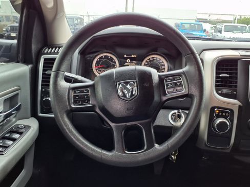 Used 2019 RAM 1500 Classic SLT RWD image 15