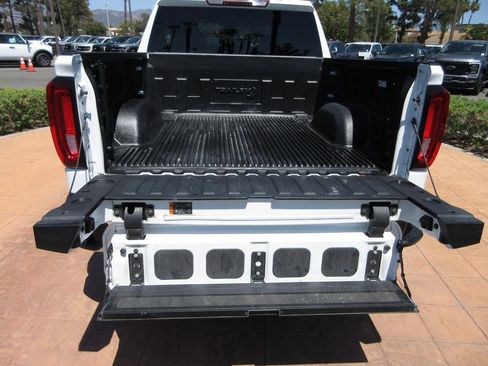 Used 2025 GMC Sierra 1500 SLT RWD image 27
