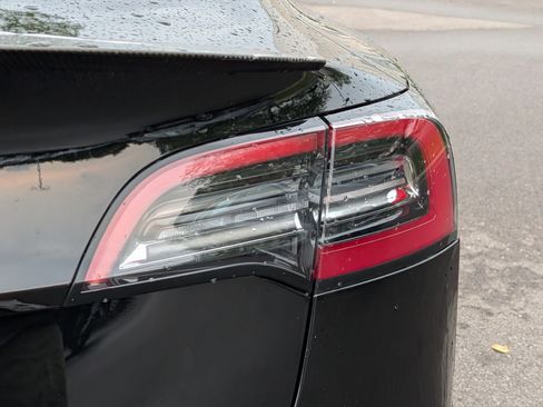 Used 2023 Tesla Model 3 Performance AWD/4WD image 17