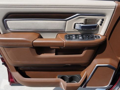 Used 2022 RAM 2500 Laramie image 26