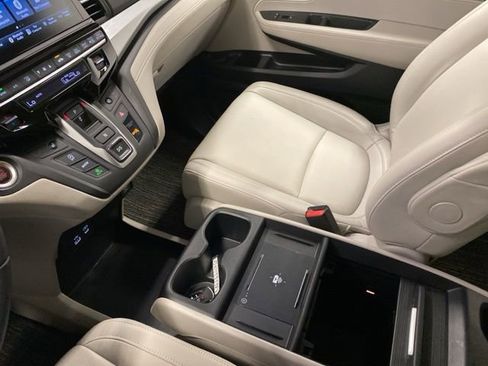 Certified 2025 Honda Odyssey EX-L image 13