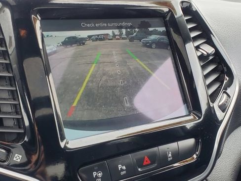 Used 2021 Jeep Cherokee Limited AWD/4WD image 18