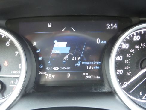 Used 2024 Toyota Camry LE AWD/4WD image 20