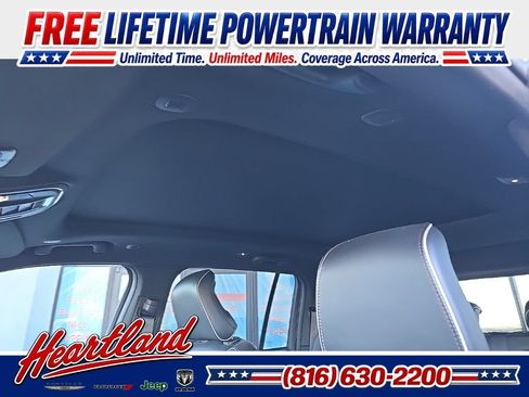 Used 2025 Jeep Grand Cherokee Summit AWD/4WD image 41