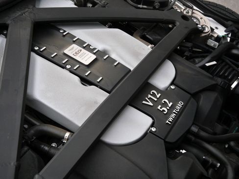 Used 2019 Aston Martin DBS Superleggera image 32