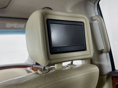 Used 2017 INFINITI QX80 2WD w/ Deluxe Technology Package image 32