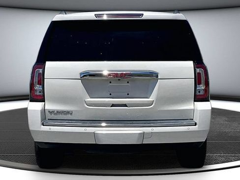 Used 2015 GMC Yukon Denali w/ Open Road Package AWD/4WD image 5