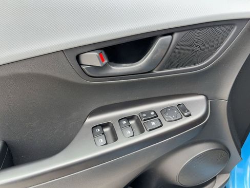 Used 2019 Hyundai Kona SEL image 11