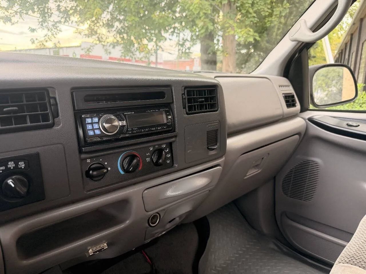 Used 2001 Ford F250 4x4 Crew Cab Super Duty image 18