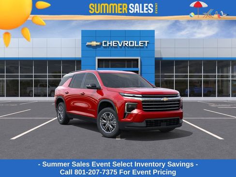 New 2026 Chevrolet Traverse LT w/ Driver Confidence Package AWD/4WD image 1